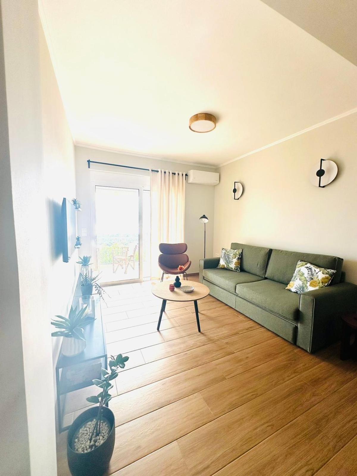 Cosy Apartment With Great Views Longa Luaran gambar